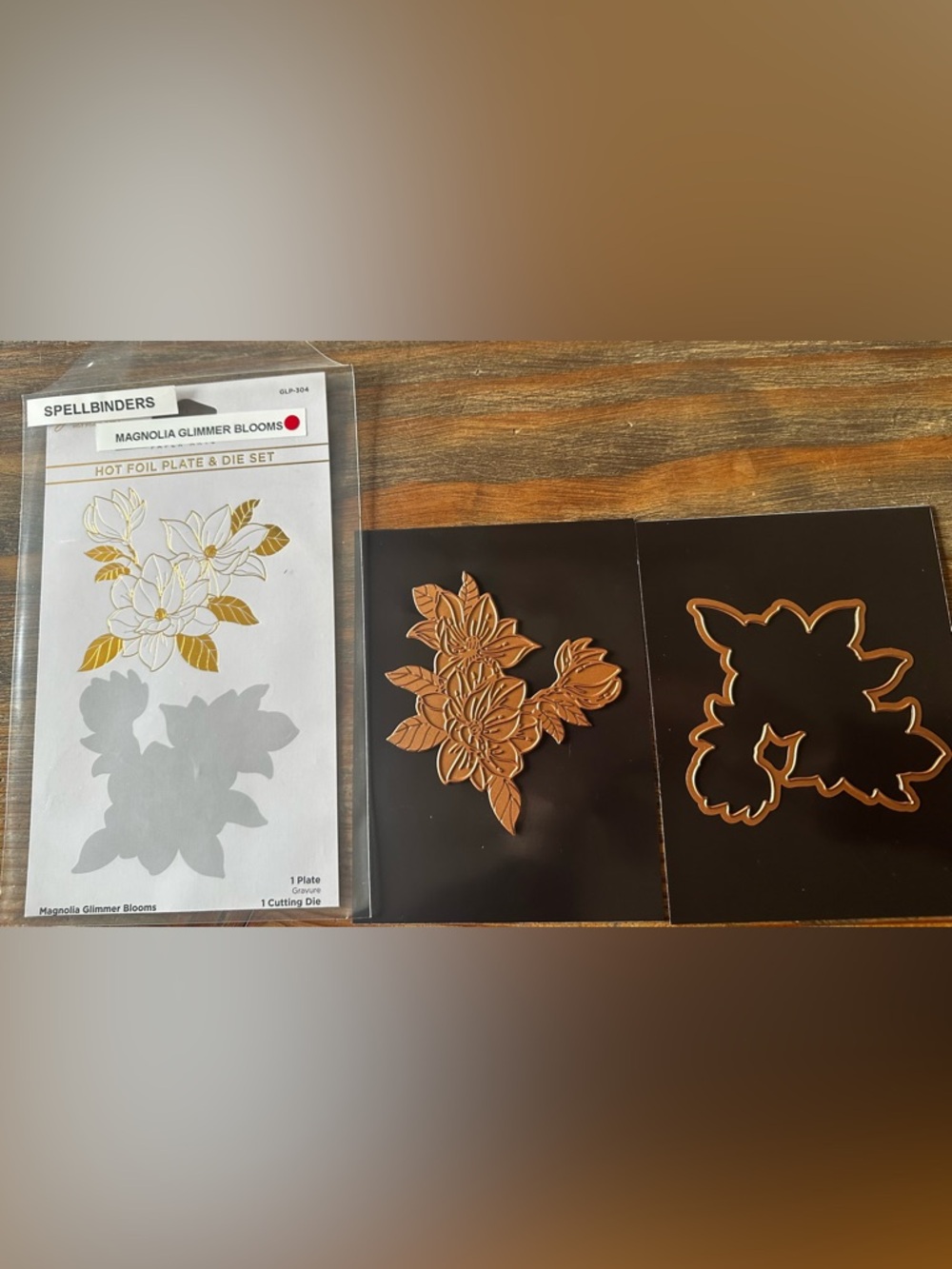 Spellbinders Magnolia Glimmer blooms hot foil plate and die